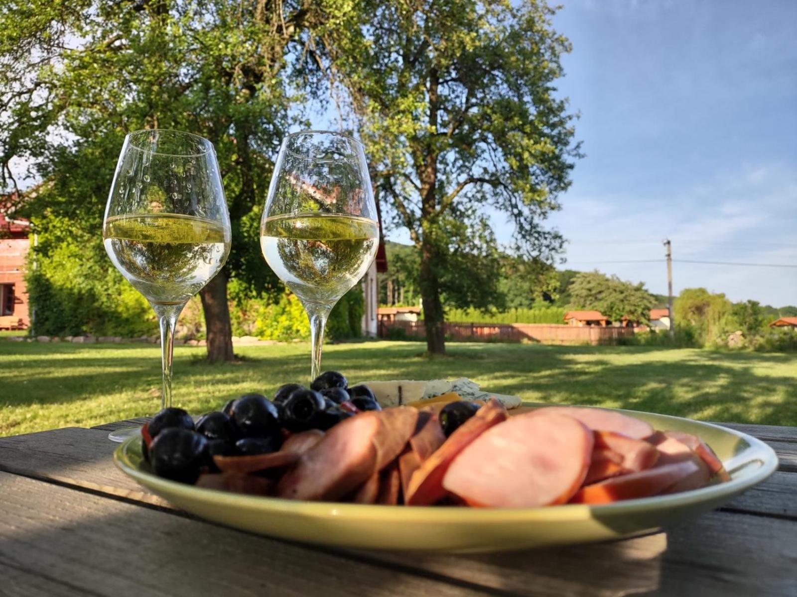 Pekloveske V Ceskem Raji Apartment Zeleznice